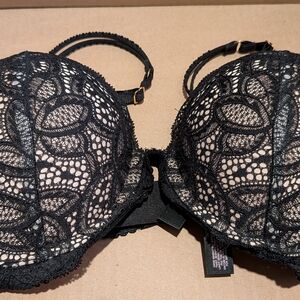 Victoria's Secret 32C Bombshell Black Lace Bra